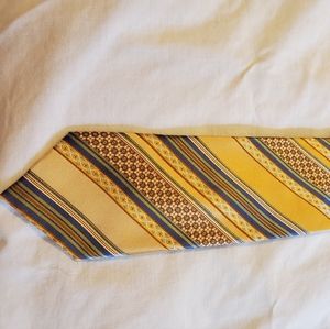 Men's necktie